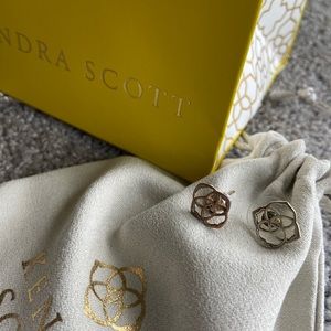 Kendra Scott - Dira stud earrings in gold